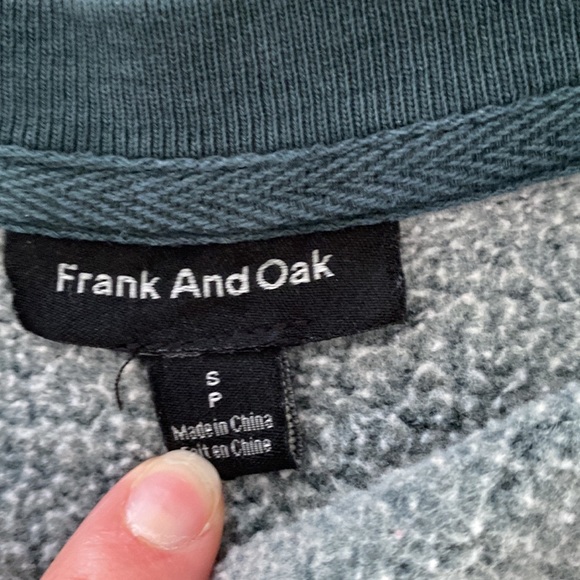 Frank and Oak size small Forrest green crewneck - Picture 3 of 3